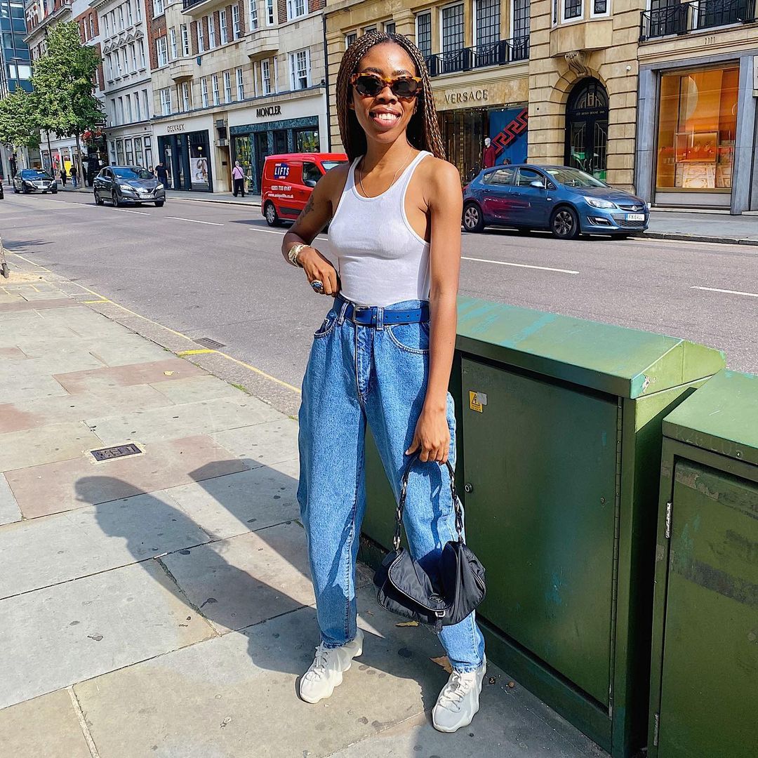 Mom Jeans Are Trending Again, See Ways You Can Stylishly Rock Yours ...