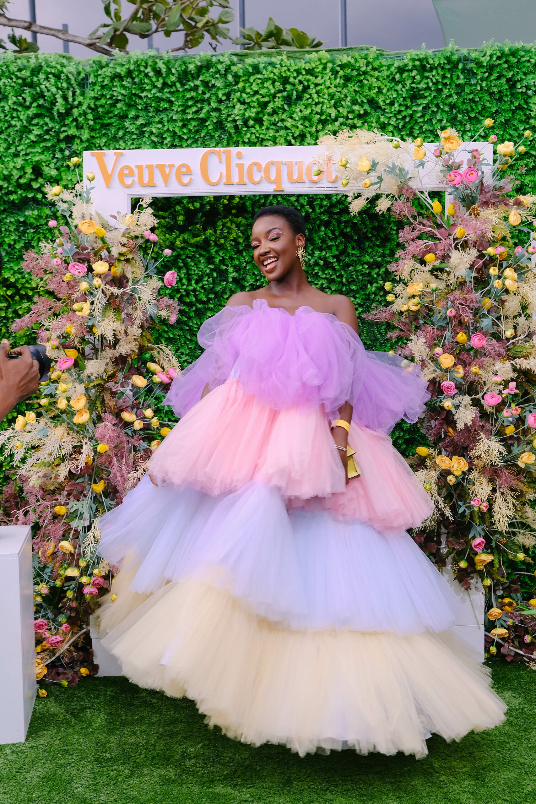 How to Dress for Veuve Clicquot Polo Classic - Love & Loathing LA
